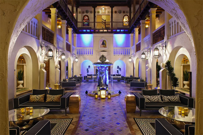 versace 39 s former miami beach mansion transforms from christmas cruise from miami