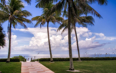 The Naples Beach Hotel & Golf Club in Southwest Florida offers special perks to agents