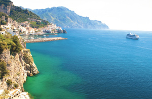 ALBATours’ 2014 brochure combines Italy with a newly added Mediterranean cruising program