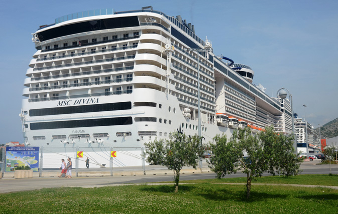 MSC pays 18% commission on groups for 2015/2016 MSC Divina sailings