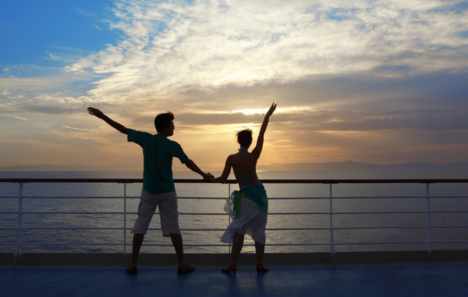 TravelOnly launches free romance and cruise travel guides for consumers