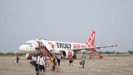 Passenger scalds flight attendant on flight to Thailand