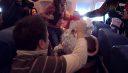 [Video] Air Transat takes 300 sick children on a search for Santa