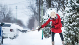 Expected winter snowstorm brings travel alerts from Air Canada, WestJet, Sunwing