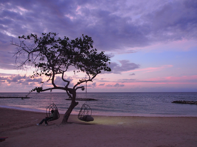12)	Jamaica’s spectacular sunset will take your breath away. Be sure to keep your camera handy!  