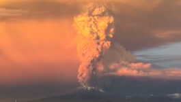 Calbuco volcano erupts in Chile; nearby town evacuated