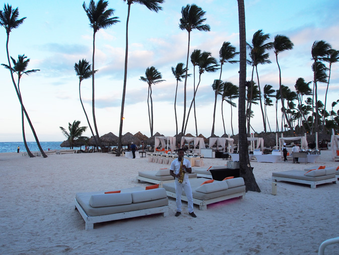Gabi Beach and Bar