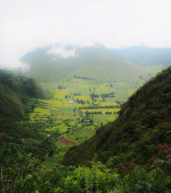 Pululahua Crater