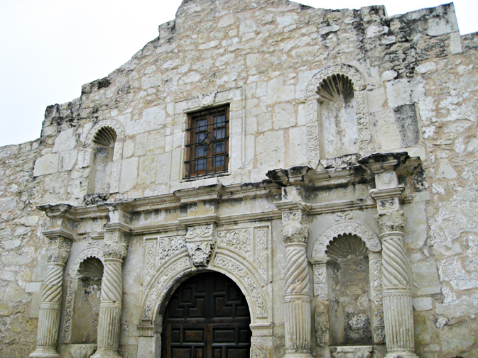 The Alamo is San Antonio’s No. 2 tourist attraction after the River Walk. At this historic site, a band of Texans held out for 13 days against the Centralist army of General Antonio Lopez de Santa Ana, symbolizing courage and sacrifice for the cause of liberty.
