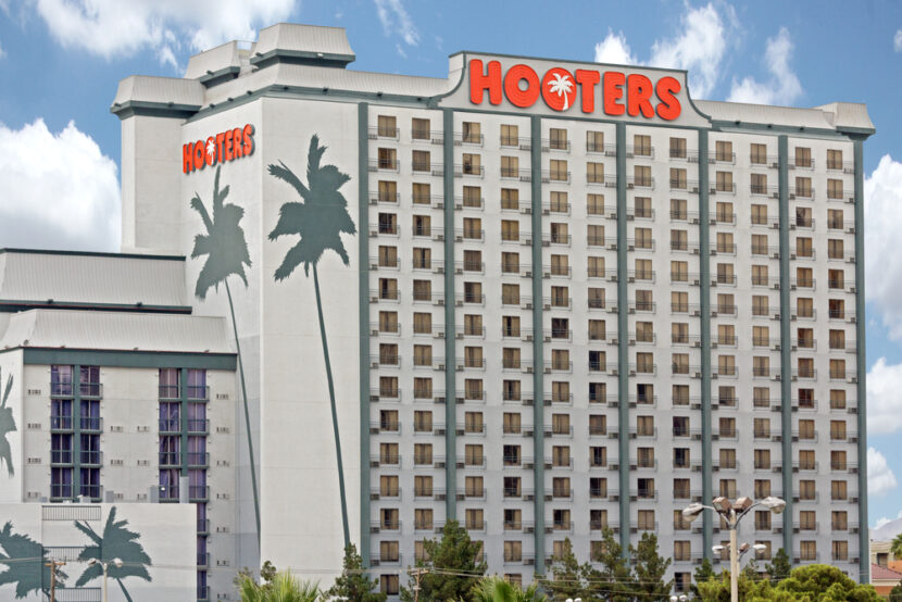 Hooters Hotel