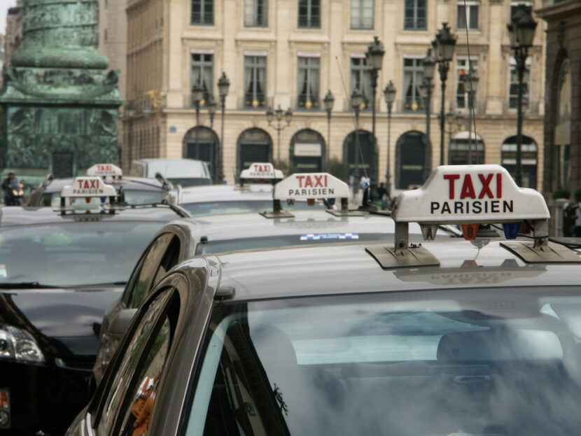 Taxi