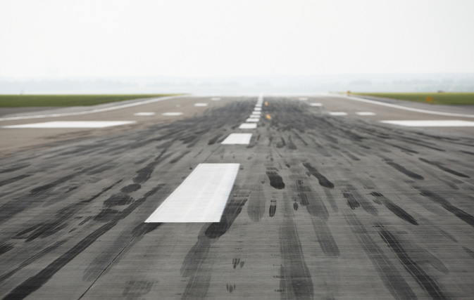 Plane skids off runway at Buffalo Niagara International Airport