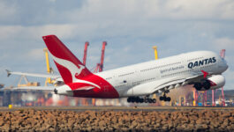 Qantas back in Vancouver with a seasonal schedule