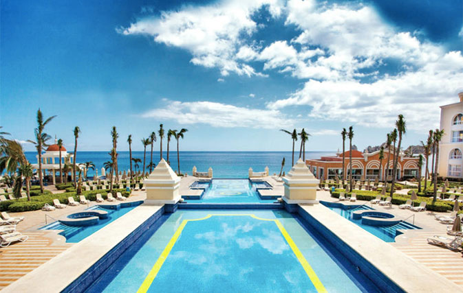 Signature offers extra 4% for bookings at Riu resorts in Los Cabos