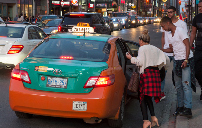 Tory seeks one bylaw for Uber and cabs in Toronto