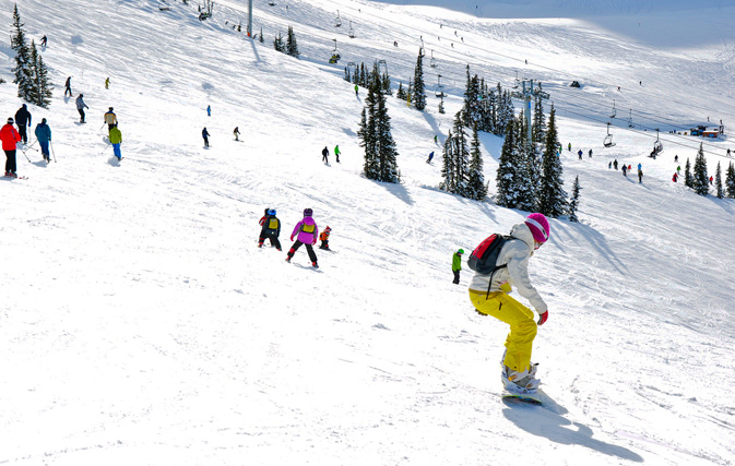 Stowe, Taos join ski resort alliance, offering pass for 2015 16 season