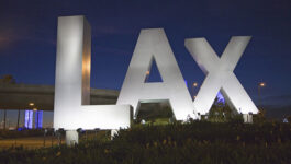 Los Angeles votes to allow Uber, Lyft at LAX