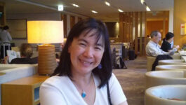 Esther-Lin,-General-Manager,-Super-Value-Tours-at-JAL-lounge
