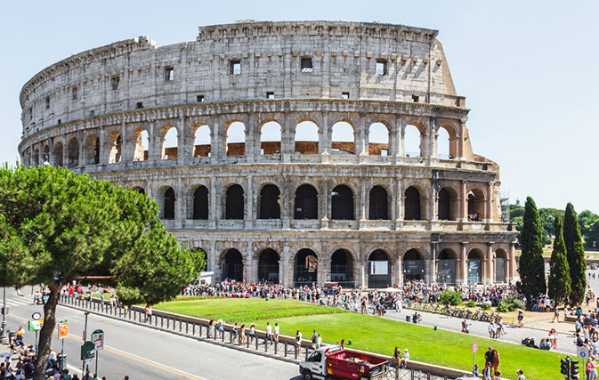 Italy's culture minister irate after Colosseum closed half a day