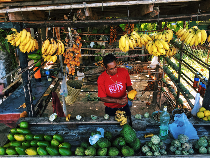 Fresh fruit market in Cienfuegos