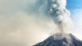 Volcanic ash forces cancellation of flights to/from Bali