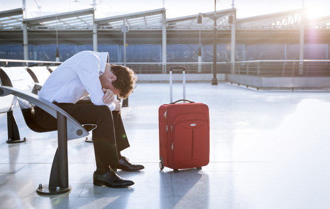 2,000 U.S. airport workers go on strike leading up to American Thanksgiving