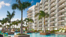 Agents can win a 5-night stay at the Aruba Marriott Resort thanks to the Aruba Tourism Authority