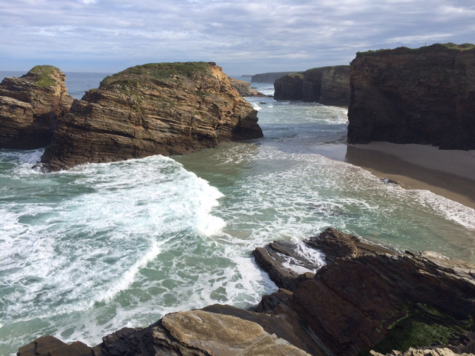 Praia de Catedrais