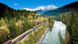 Rocky Mountaineer brings back Stay & Play deal for 2016 season
