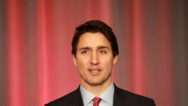 Canadians Trudeau, Bieber cause a stir while vacationing overseas