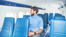 U.S. congressman proposes minimum size requirements on airplane seats