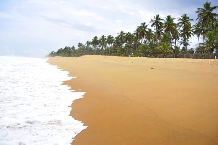 Attack on beach resort in Ivory Coast send tourists fleeing