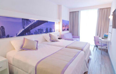 riu