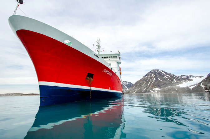 Arctic-Svalbard-Expedition-Ship-at-sea---credit-G-Adventures