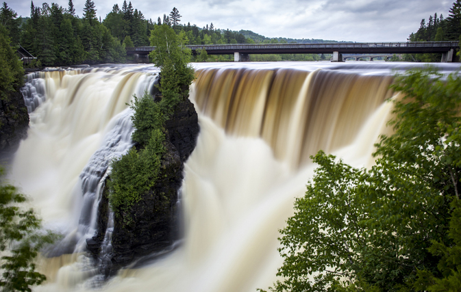 Porter reaches 1 million Thunder Bay passengers, adds sixth flight