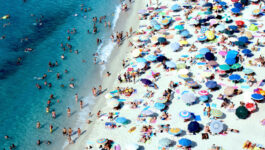 Italy dishes out hefty fines for hogging beach spots