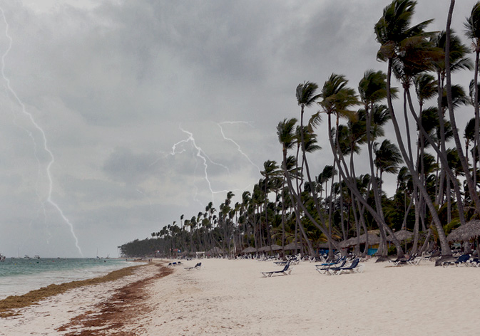 Minimal damage from Humberto, Bermuda remains open to tourists