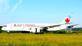 Air Canada beats estimates, reports rise in revenue for Q3