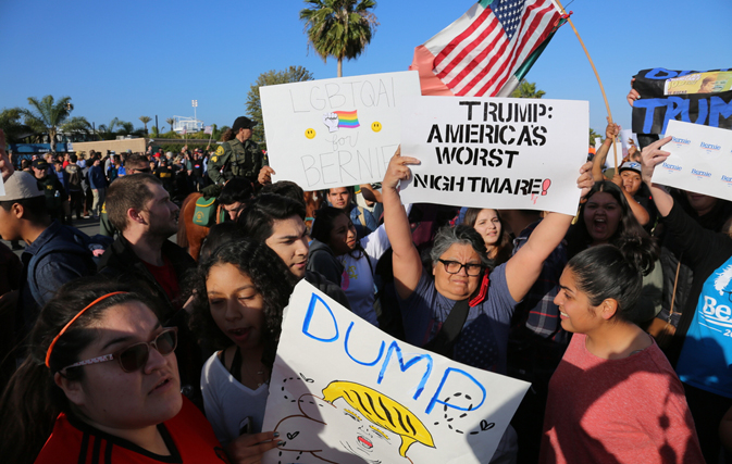 Anti-Trump demonstrations spark U.S. travel warning