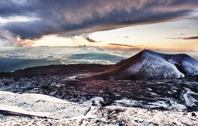 Tropical paradise Hawaii sees a foot of snow