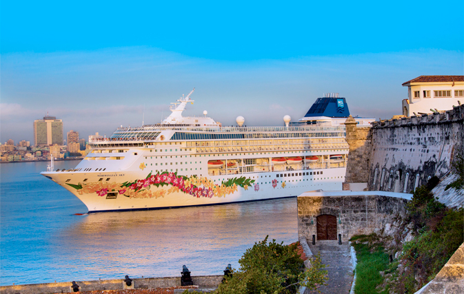 “Momentous day” for NCL with Norwegian Sky in Havana