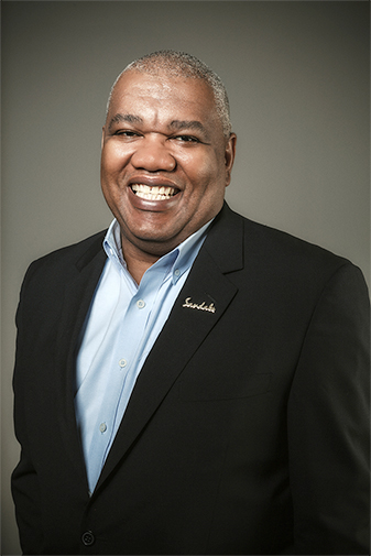 Unique Vacations’ Gary Sadler receives Jamaica’s Honour of the Order of Distinction