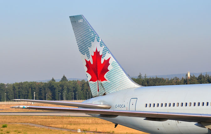 Air Canada sees record $300 million earnings in Q2