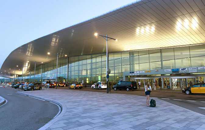BCN airport security staff resume strike