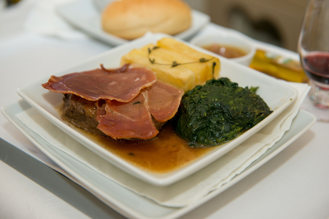 Cabin crew served up fare from TAP’s original menus in the ’70s, including shrimp salad and pheasant terrine, codfish à zé do pipo and sirloin à portuguesa.