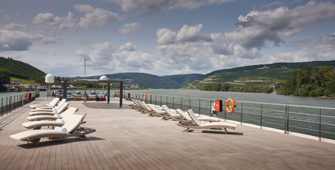 Vista Deck