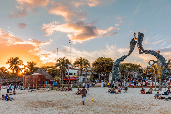 Playa del Carmen is getting a $840 million theme park