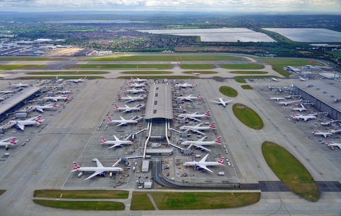 All flights grounded after Brexit? Could happen according to the U.K. finance chief