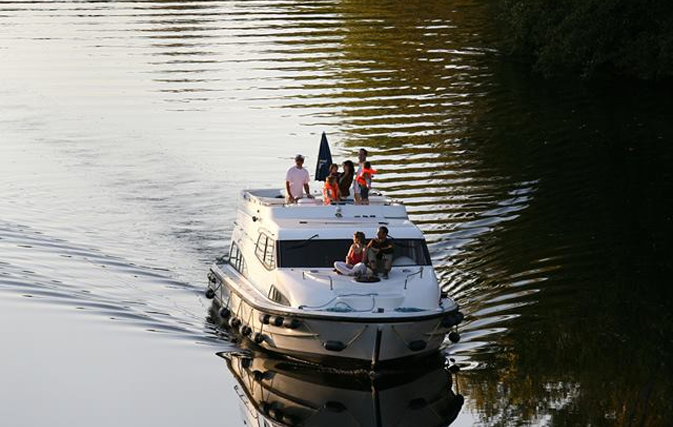 Clients have until Nov. 30 to save on Le Boat’s self-drive boating trips