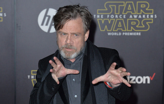 Mark Hamill surprises fans at Disneyland and sci-fi nerds everywhere are freaking out